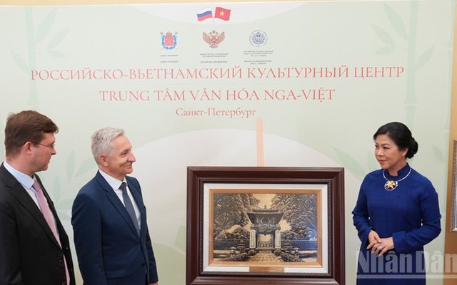 Khánh thành Trung tâm Văn hóa Nga-Việt tại “thủ đô phương Bắc” nước Nga