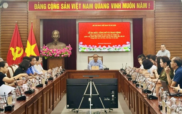Ra mắt Cẩm nang hướng dẫn thực hiện các nhiệm vụ phân cấp, phân định thẩm quyền cho UBND cấp xã trong lĩnh vực văn hóa, thể thao và du lịch 