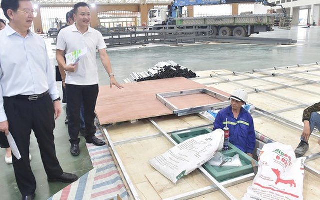 Thi công liên tục 24/7 để đảm bảo tiến độ Triển lãm thành tựu Đất nước nhân dịp kỷ niệm 80 năm Ngày Quốc khánh