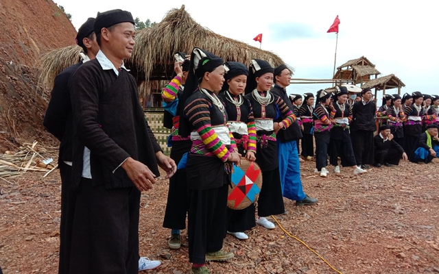 Cả nước chung tay vì người nghèo: Nhiều mô hình hỗ trợ được triển khai, giúp cải thiện thu nhập, gìn giữ bản sắc văn hóa