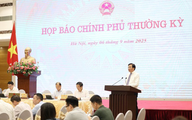 Du lịch tiếp tục phục hồi mạnh, thu hút gần 14 triệu lượt khách quốc tế trong 8 tháng đầu năm