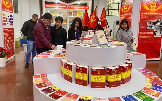 Tổ chức Triển lãm tư liệu chào mừng thành công Đại hội Đại biểu toàn quốc lần thứ XIV của Đảng Cộng sản Việt Nam