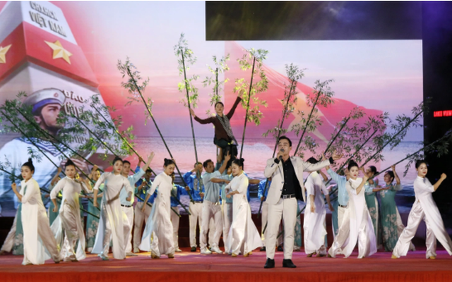 Ngành VHTTDL Phú Thọ: Tăng cường tuyên truyền các hoạt động mừng Xuân mới, mừng Đất nước đổi mới, mừng Đảng quang vinh