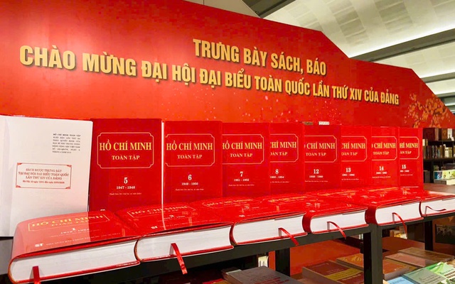Tái bản các ấn phẩm đặc biệt về Chủ tịch Hồ Chí Minh chào mừng Đại hội XIV của Đảng