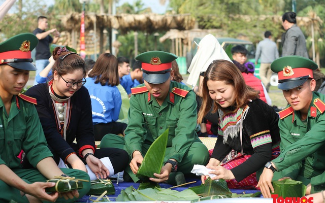 Hơn 600 phần quà sẽ được trao tại chương trình "Bánh Chưng xanh - Tết vì người nghèo"