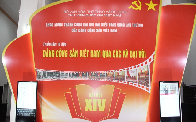 Ảnh: Triển lãm 800 tư liệu “Đảng Cộng sản Việt Nam qua các kỳ Đại hội” chào mừng thành công Đại hội XIV của Đảng