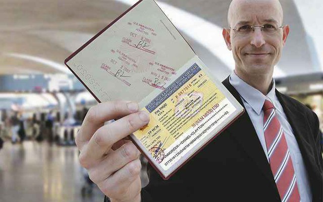 Triển khai miễn thị thực có thời hạn cho người nước ngoài thuộc diện đặc biệt cần ưu đãi