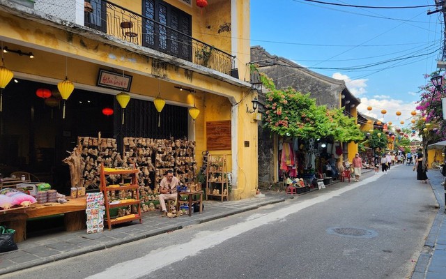 Vận dụng di sản cho phát triển công nghiệp văn hóa