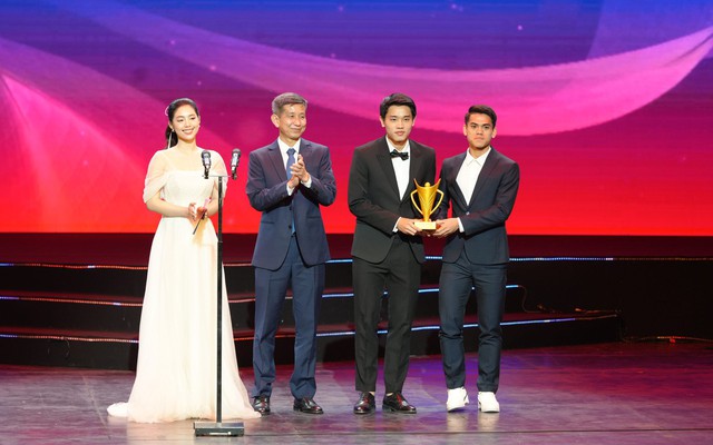 Gala Cúp Chiến Thắng lần thứ 9: U22 Việt Nam giành danh hiệu “Đội tuyển của năm” 2025