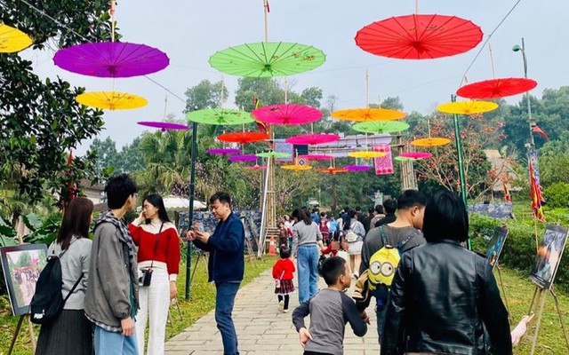 Ấm áp vui “Tết bản làng” tại Làng Văn hóa-Du lịch các dân tộc Việt Nam