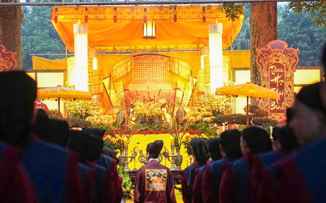 Dâng hương khai xuân Bính Ngọ 2026 tại Hoàng thành Thăng Long