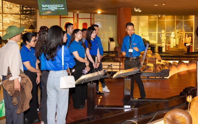 Thanh niên Bộ VHTTDL tổ chức chuỗi hoạt động kỷ niệm 95 năm Ngày thành lập Đoàn và Chương trình “Đưa đoàn viên đến địa điểm văn hóa”